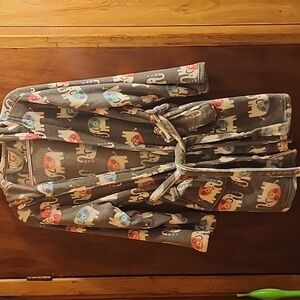 Fleece elephant robe w/ hood
